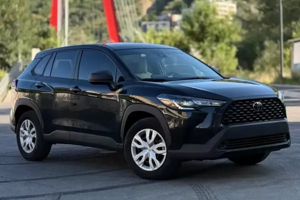 Toyota Corolla Cross ქირავდება გუდაური -ში