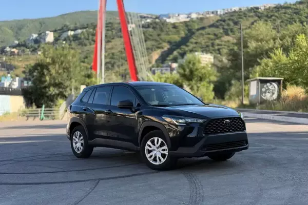 Toyota Corolla Cross ქირავდება ბორჯომში