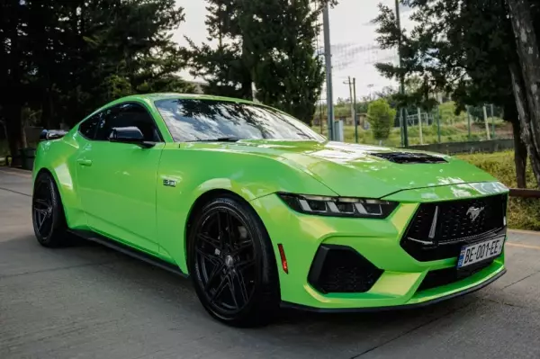 Ford Mustang ქირავდება საქართველოში