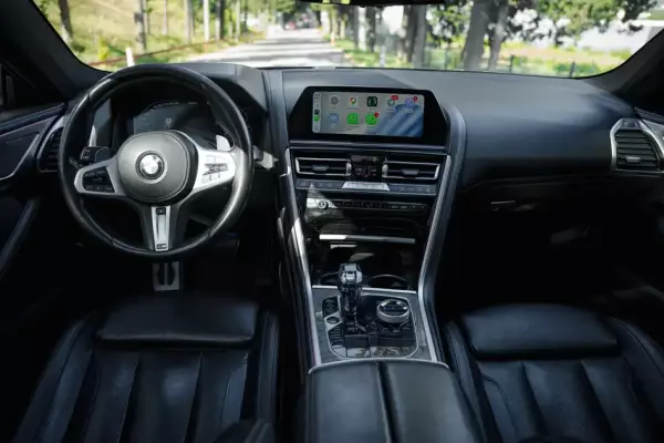 BMW M850i ქირავდება საქართველოში