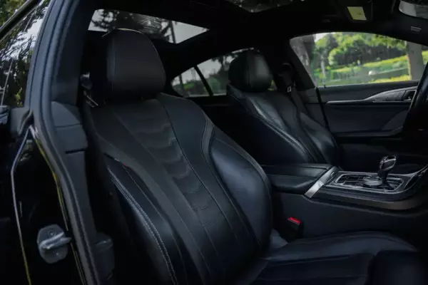 BMW M850i ქირავდება საქართველოში