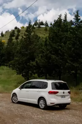 Volkswagen Touran for rent in Georgia