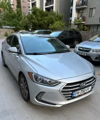 Hyundai Elantra ქირავდება ჩაქვში