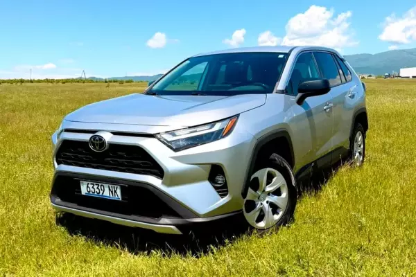 Toyota RAV4 ქირავდება საქართველოში