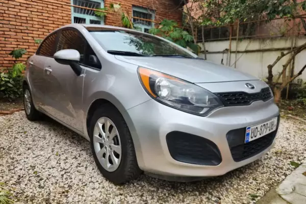KIA Rio ქირავდება ქუთაისი -ში