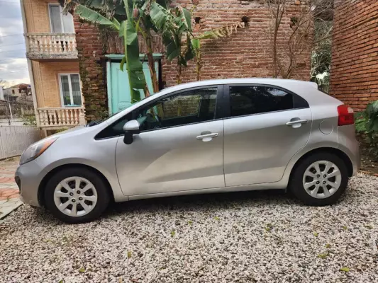 KIA Rio ქირავდება ქუთაისში