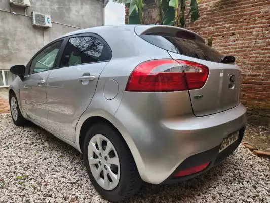 KIA Rio ქირავდება ქუთაისში