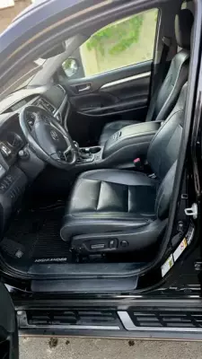 Toyota Highlander for rent in Chakvi