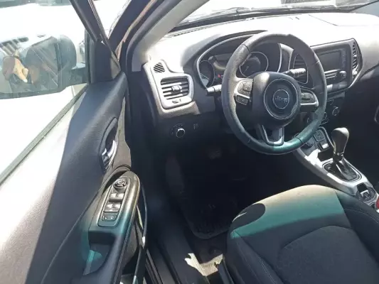 Jeep Compass ქირავდება საქართველოში