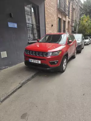 Jeep Compass ქირავდება საქართველოში