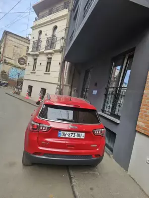 Jeep Compass ქირავდება საქართველოში