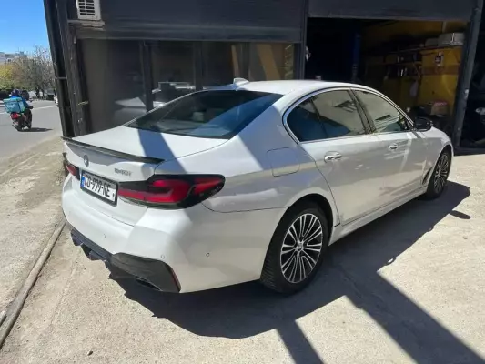 BMW 540i ქირავდება საქართველოში