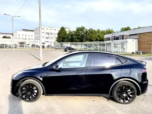 Tesla Model Y ქირავდება საქართველოში