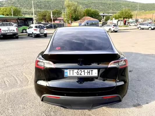 Tesla Model Y ქირავდება საქართველოში