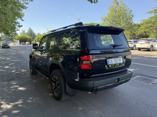 Toyota Land Cruiser 250 ქირავდება საქართველოში