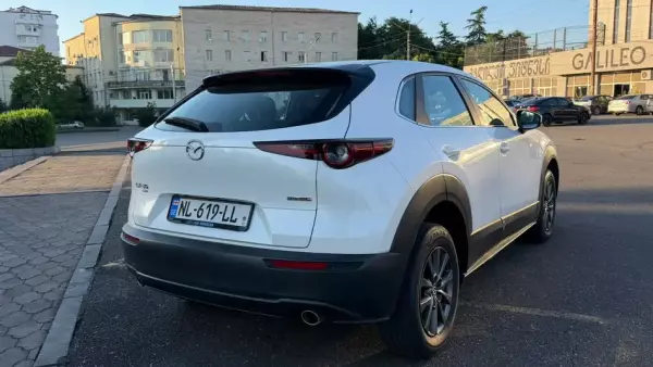 Mazda CX-30 ქირავდება საქართველოში