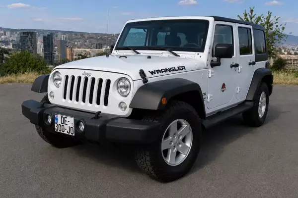 Jeep Wrangler ქირავდება საქართველო -ში