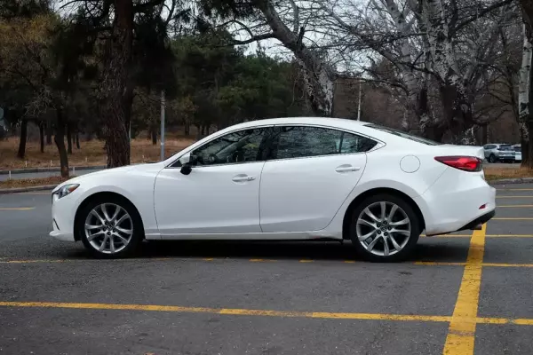 Mazda 6 ქირავდება საქართველოში