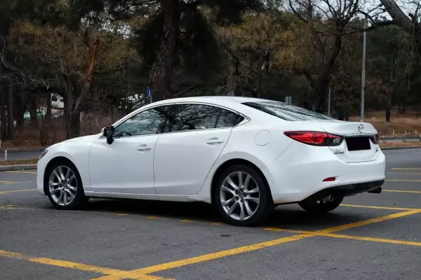 Mazda 6 ქირავდება საქართველოში
