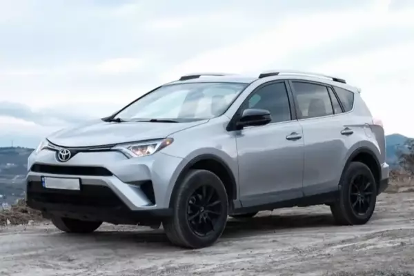 Toyota RAV4 ქირავდება საქართველოში