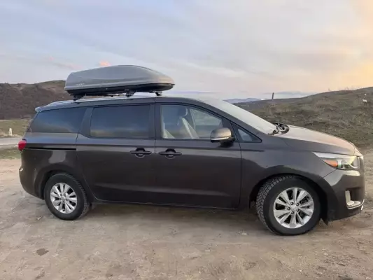 KIA Sedona ქირავდება საქართველოში