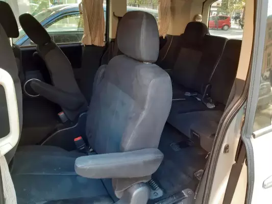 Mitsubishi Delica D:5 ქირავდება საქართველოში