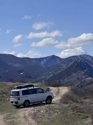 Mitsubishi Delica D:5 ქირავდება საქართველოში