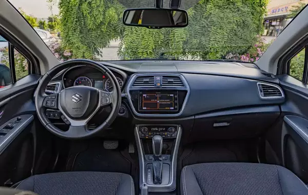 Suzuki SX4 ქირავდება საქართველოში