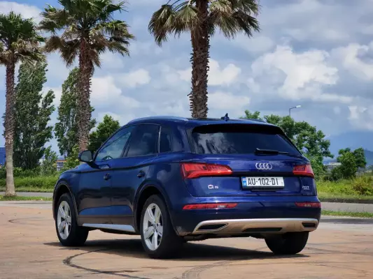 Audi Q5 для аренды в Батуми