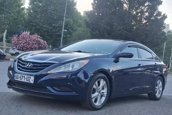 Hyundai Sonata ქირავდება საქართველოში