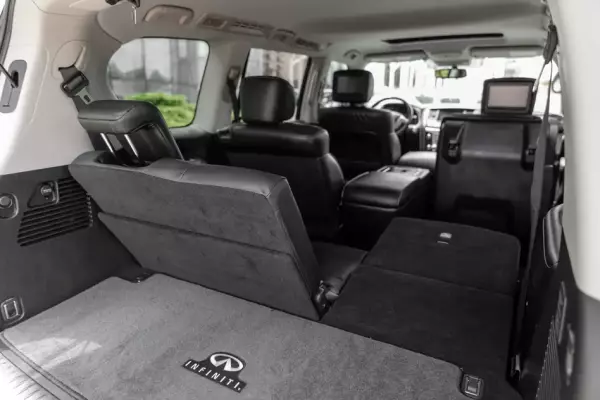 Infiniti QX80 ქირავდება საქართველოში