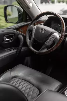 Infiniti QX80 ქირავდება საქართველოში