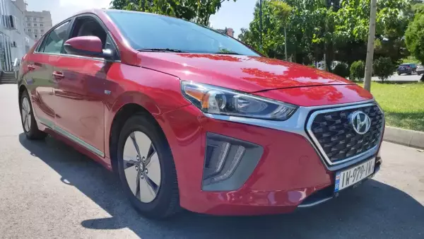 Hyundai Ioniq ქირავდება გუდაური -ში