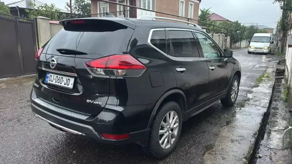 Nissan Rogue ქირავდება ქუთაისში