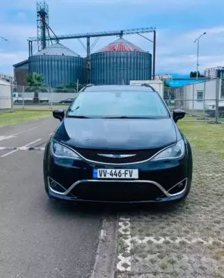 Chrysler Pacifica ქირავდება საქართველო -ში