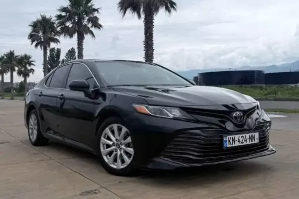 Toyota Camry ქირავდება საქართველოში