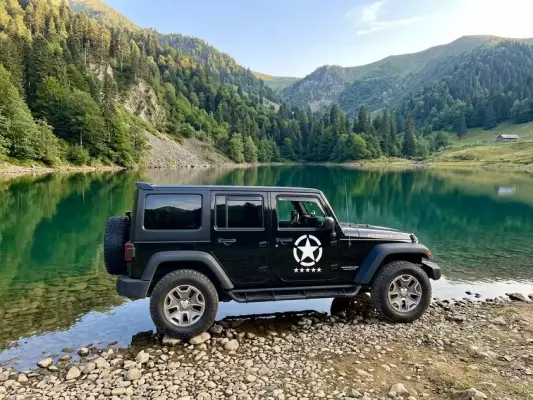 Jeep Wrangler Rubicon для аренды в Мцхете