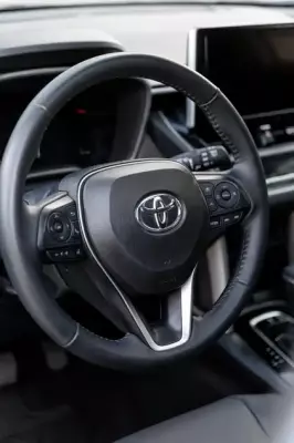Toyota Corolla Cross ქირავდება საქართველოში