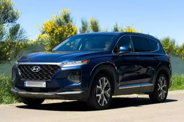 Hyundai Santa Fe ქირავდება საქართველოში