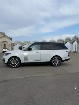 Range Rover Vogue ქირავდება საქართველოში