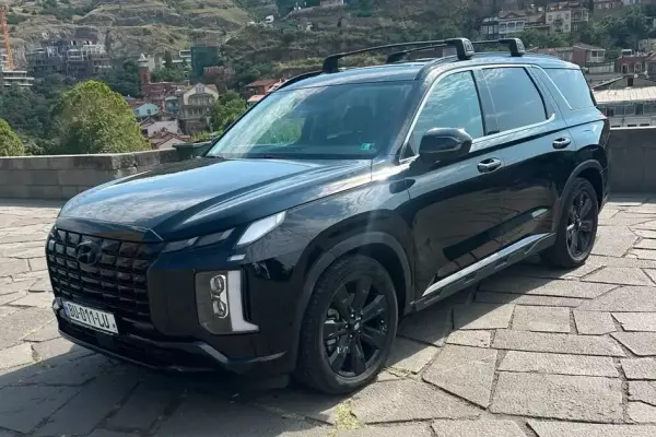 Hyundai Palisade for rent in Gudauri