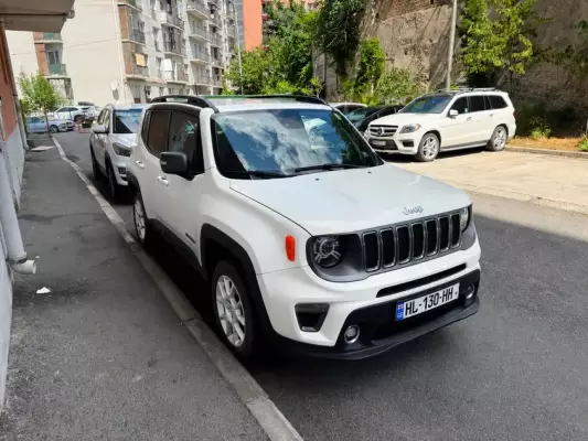 Jeep Renegade ქირავდება საქართველოში