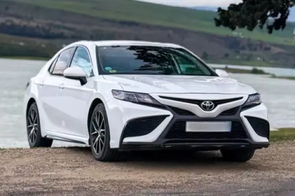 Toyota Camry ქირავდება საქართველოში