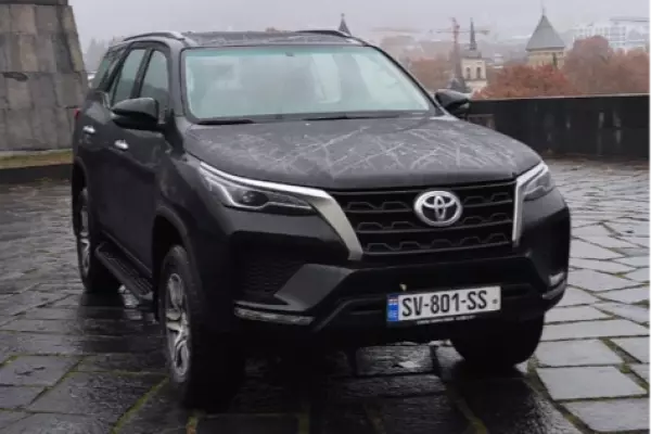 Toyota Fortuner ქირავდება საქართველოში