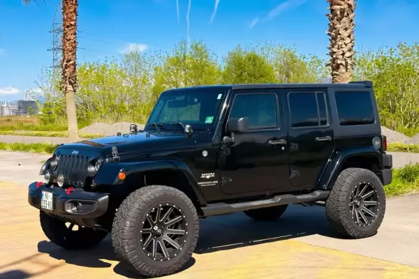 Jeep Wrangler ქირავდება საქართველოში