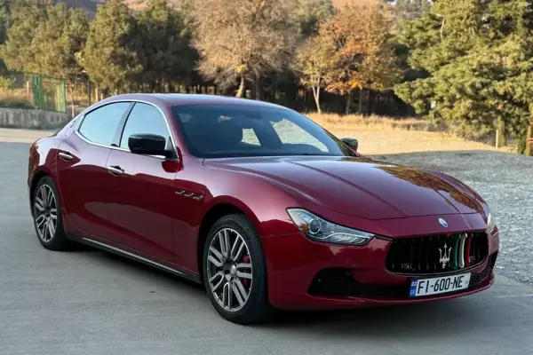 Maserati Ghibli ქირავდება საქართველოში