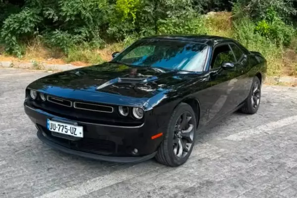 Dodge Challenger ქირავდება საქართველოში