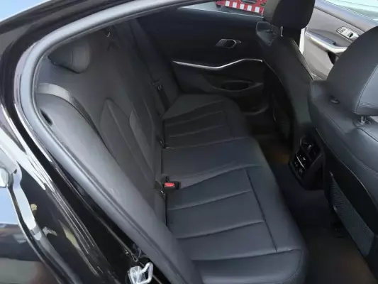 BMW 330i ქირავდება ბორჯომში