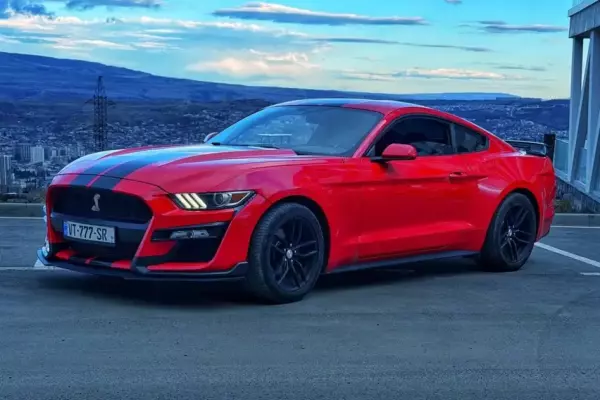 Ford Mustang ქირავდება გუდაური -ში