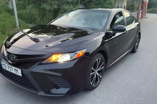 Toyota Camry ქირავდება საქართველოში